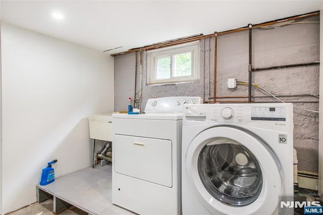 58 Stanley Road, North Caldwell, NJ 07006