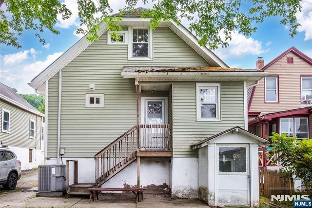 58 Stanley Road, North Caldwell, NJ 07006