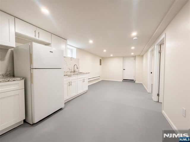 58 Stanley Road, North Caldwell, NJ 07006
