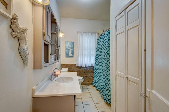 403 N 2ND Street, Council Bluffs, IA 51503