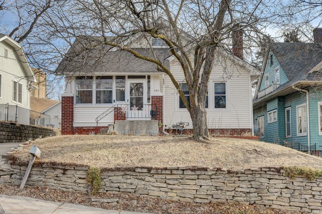 403 N 2ND Street, Council Bluffs, IA 51503