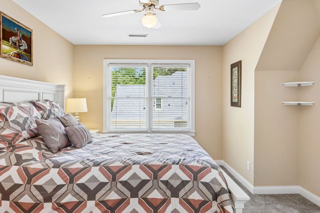 2230 Northwoods Dr, Murfreesboro, TN 37130