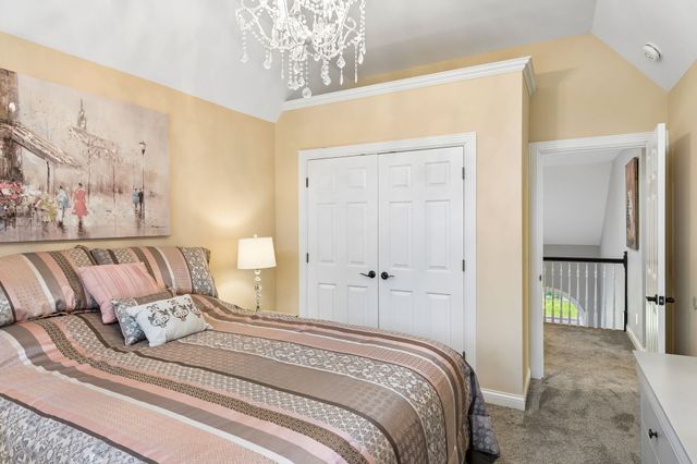 2230 Northwoods Dr, Murfreesboro, TN 37130