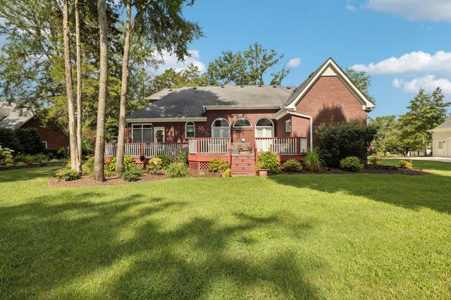 2230 Northwoods Dr, Murfreesboro, TN 37130