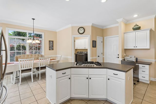 2230 Northwoods Dr, Murfreesboro, TN 37130