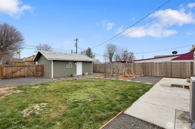 1003 W Rose Avenue, Moses Lake, WA 98837