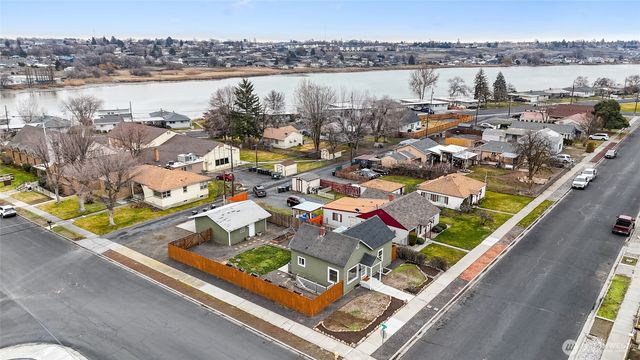 1003 W Rose Avenue, Moses Lake, WA 98837