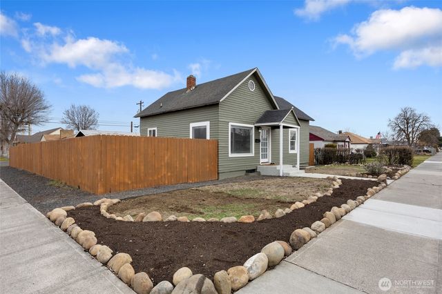 1003 W Rose Avenue, Moses Lake, WA 98837