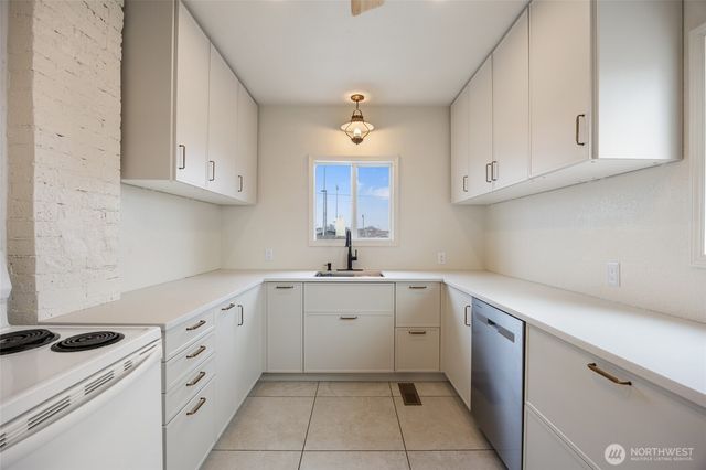 1003 W Rose Avenue, Moses Lake, WA 98837