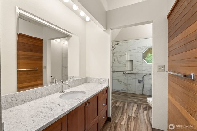 7983 NE Walden Lane, Bainbridge Island, WA 98110