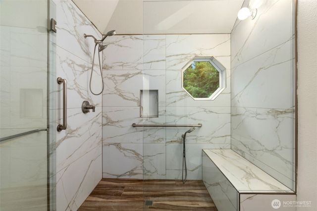 7983 NE Walden Lane, Bainbridge Island, WA 98110