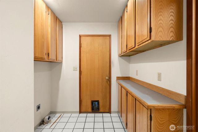 7983 NE Walden Lane, Bainbridge Island, WA 98110