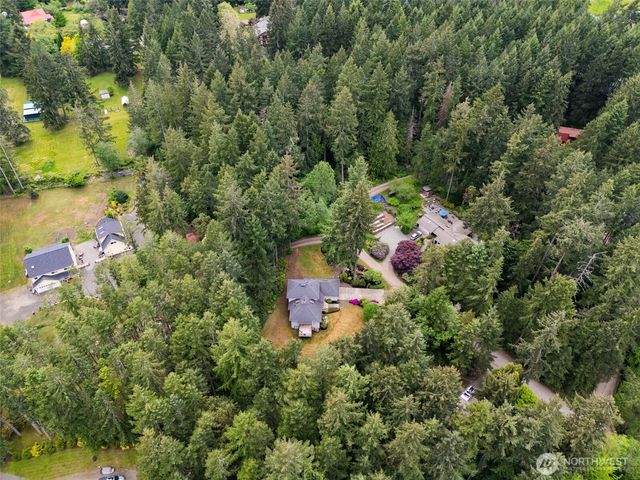 7983 NE Walden Lane, Bainbridge Island, WA 98110