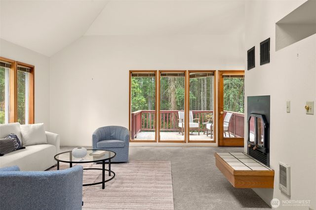 7983 NE Walden Lane, Bainbridge Island, WA 98110