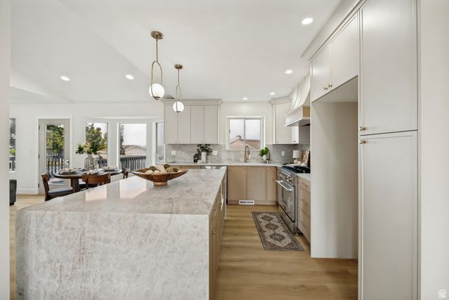 11753 S LAMPTON DR, Riverton, UT 84065
