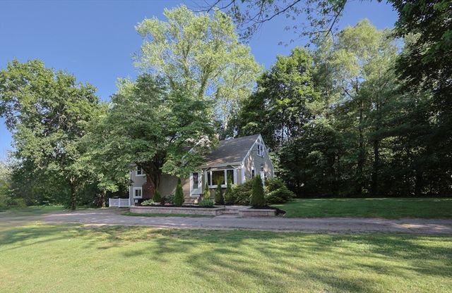 161 N Worcester St, Norton, MA 02766