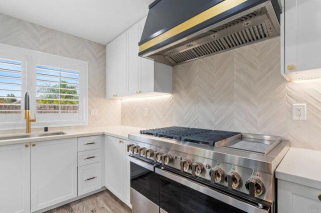 7310 Margerum Avenue, San Diego, CA 92120