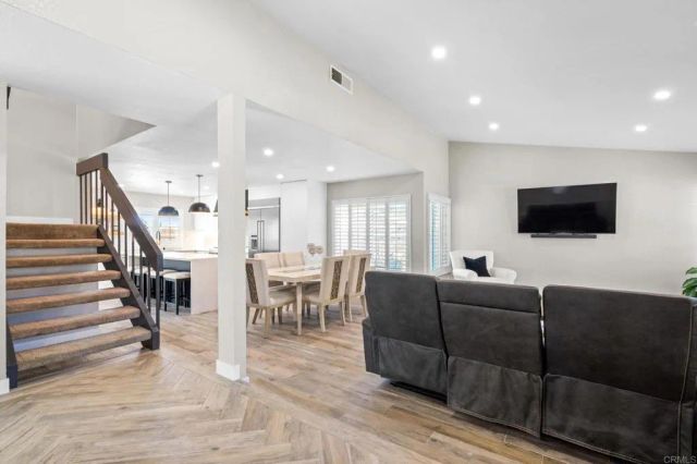 7310 Margerum Avenue, San Diego, CA 92120