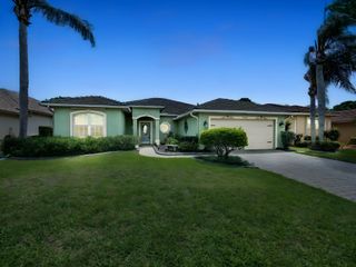 529 Waverly Circle, Port St. Lucie, Port St Lucie, FL 34983