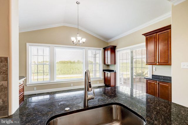 57 PLEASANT RD, Gordonville, PA 17529