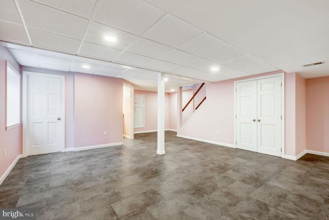 57 PLEASANT RD, Gordonville, PA 17529