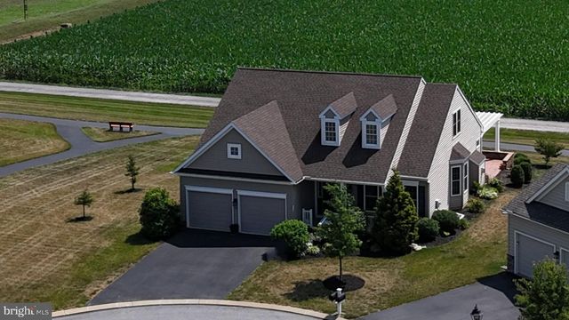 57 PLEASANT RD, Gordonville, PA 17529