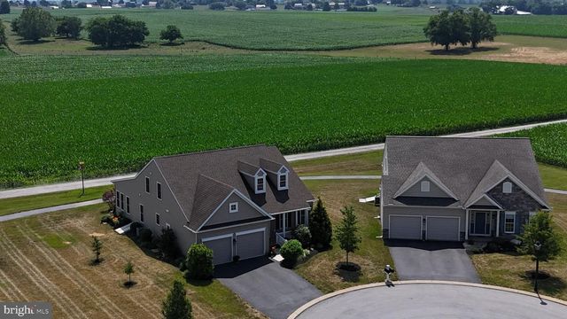 57 PLEASANT RD, Gordonville, PA 17529