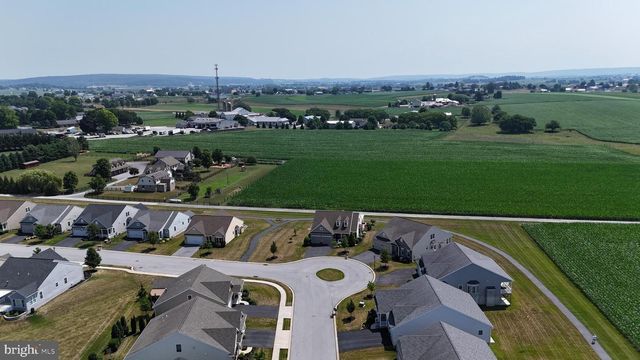 57 PLEASANT RD, Gordonville, PA 17529