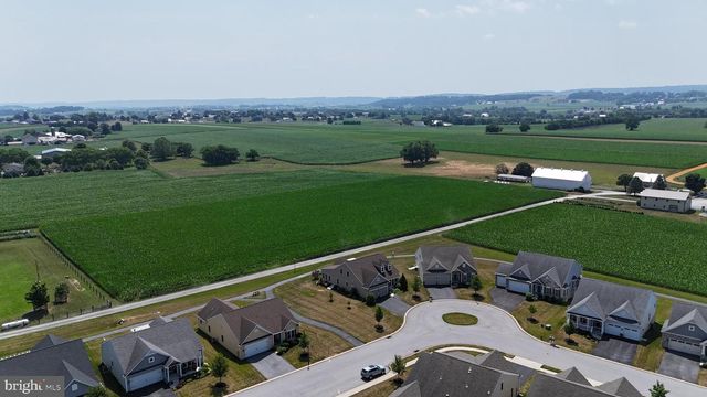 57 PLEASANT RD, Gordonville, PA 17529