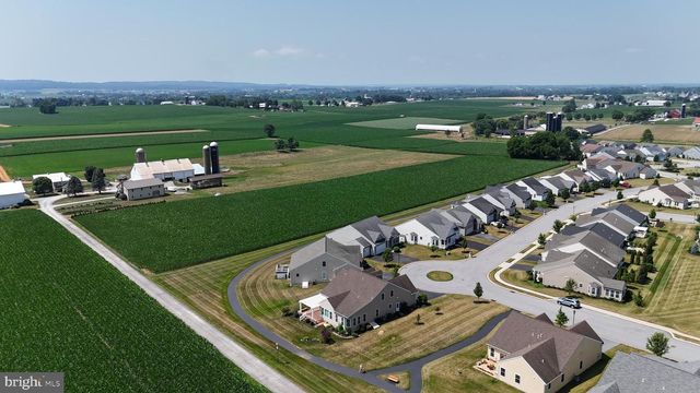 57 PLEASANT RD, Gordonville, PA 17529