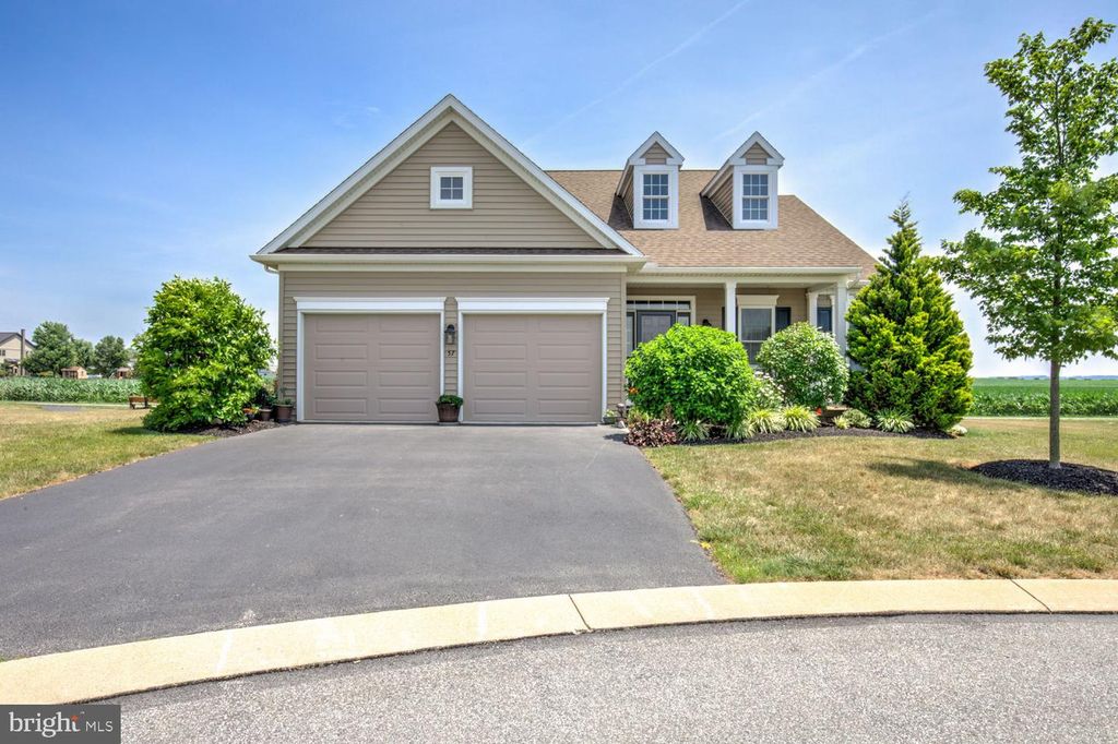 57 PLEASANT RD, Gordonville, PA 17529