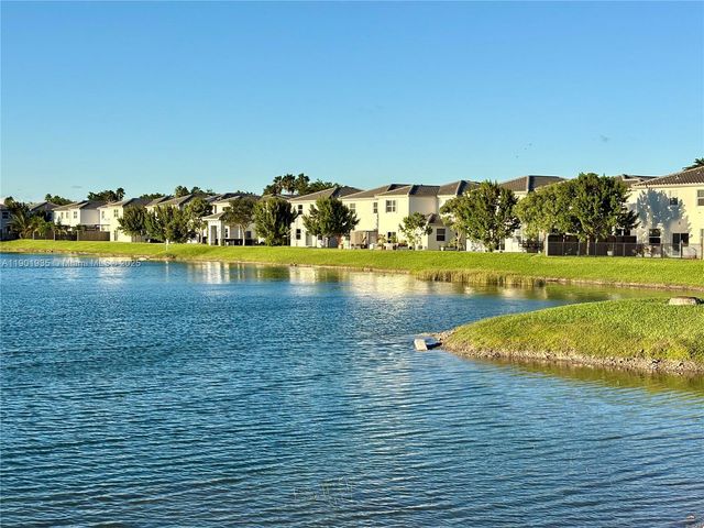 1020 SE 26th Ter, Homestead, FL 33035