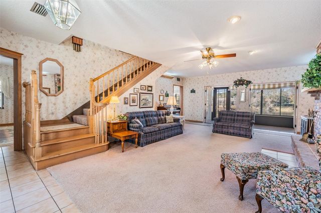 701 DUQUE ROAD, Lutz, FL 33549