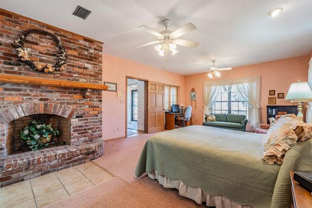 701 DUQUE ROAD, Lutz, FL 33549