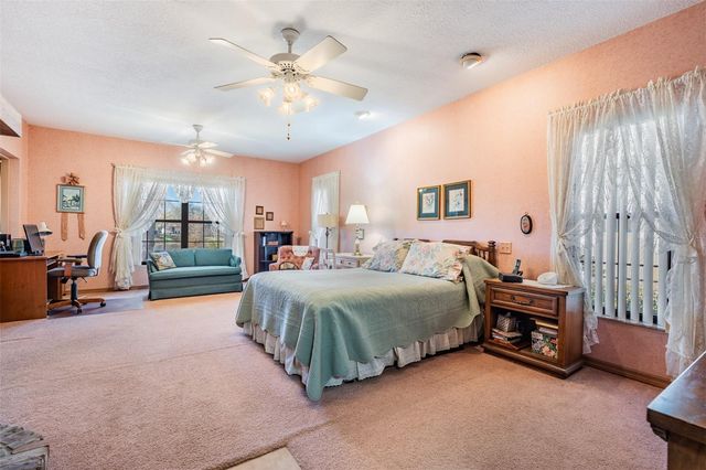 701 DUQUE ROAD, Lutz, FL 33549