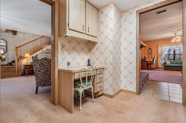 701 DUQUE ROAD, Lutz, FL 33549