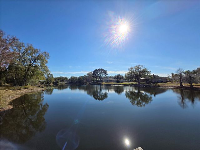 701 DUQUE ROAD, Lutz, FL 33549