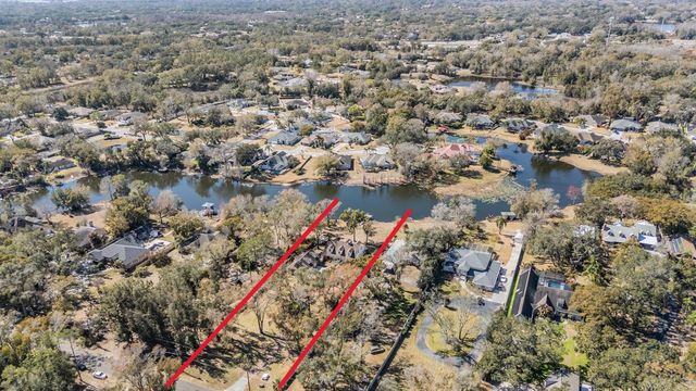 701 DUQUE ROAD, Lutz, FL 33549