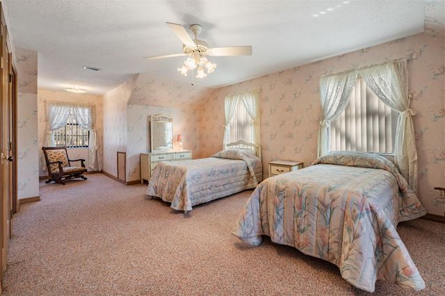 701 DUQUE ROAD, Lutz, FL 33549