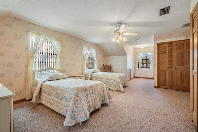 701 DUQUE ROAD, Lutz, FL 33549