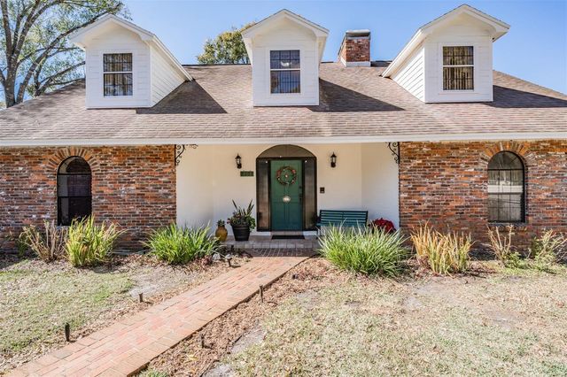 701 DUQUE ROAD, Lutz, FL 33549