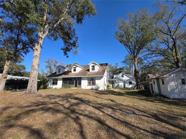 701 DUQUE ROAD, Lutz, FL 33549