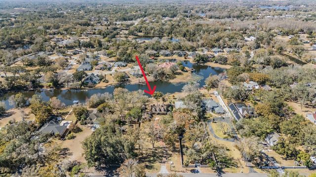 701 DUQUE ROAD, Lutz, FL 33549