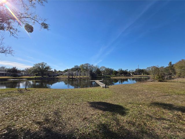 701 DUQUE ROAD, Lutz, FL 33549