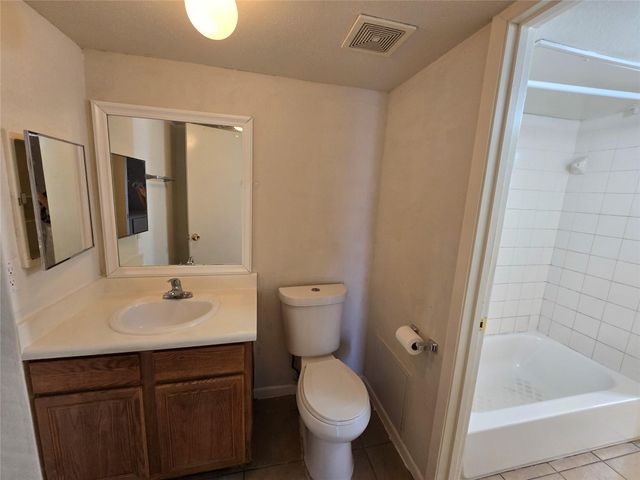 10110 Forum West Drive 228, Houston, TX 77036