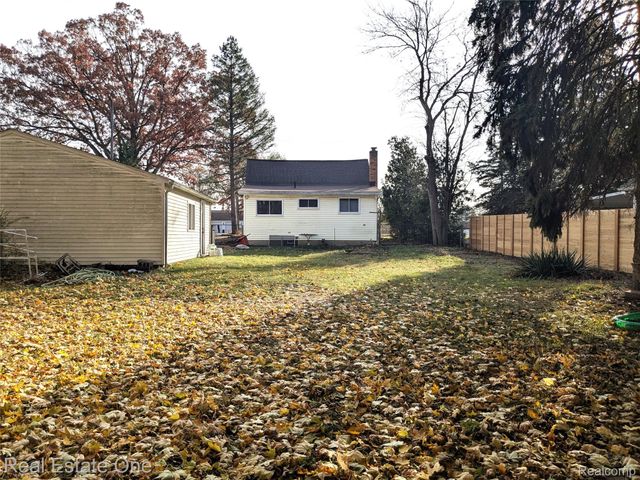 5605 W Utica Road, Shelby Charter Township, MI 48317