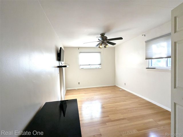 5605 W Utica Road, Shelby Charter Township, MI 48317