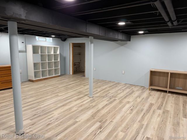 5605 W Utica Road, Shelby Charter Township, MI 48317