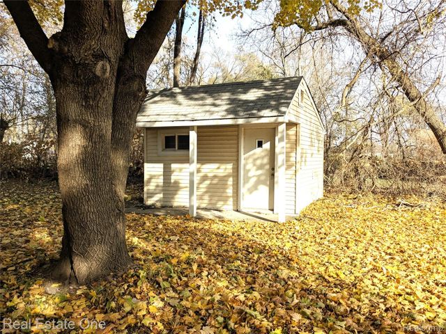 5605 W Utica Road, Shelby Charter Township, MI 48317