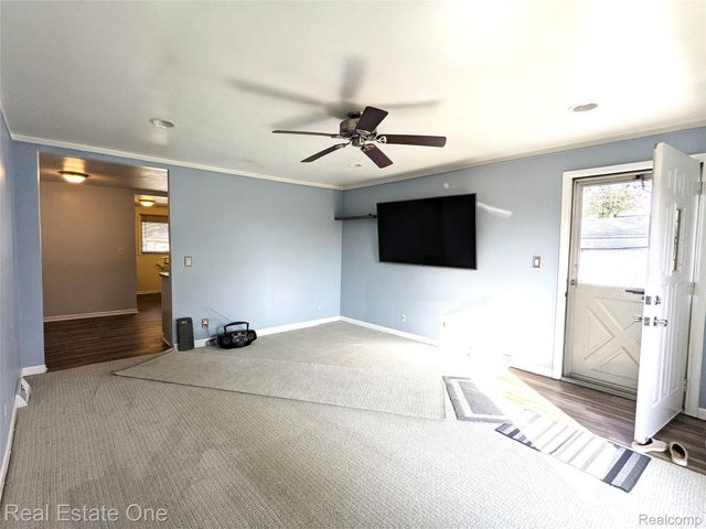 5605 W Utica Road, Shelby Charter Township, MI 48317